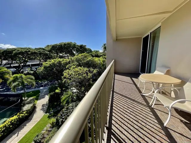 Listing Image for 2481 Kaanapali Pkwy 324 J 17 of 34