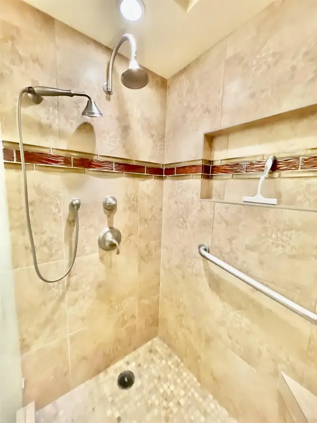 Listing Image for 2481 Kaanapali Pkwy 324 J 25 of 34