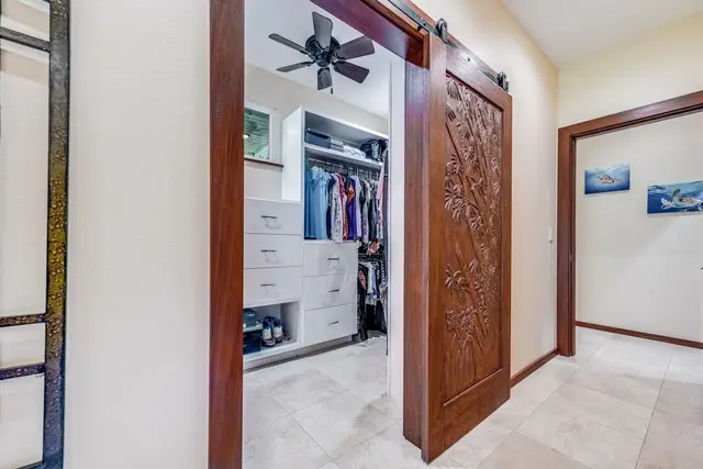 Listing Image for 2547 Mokuhau Rd Unit A 18 of 30