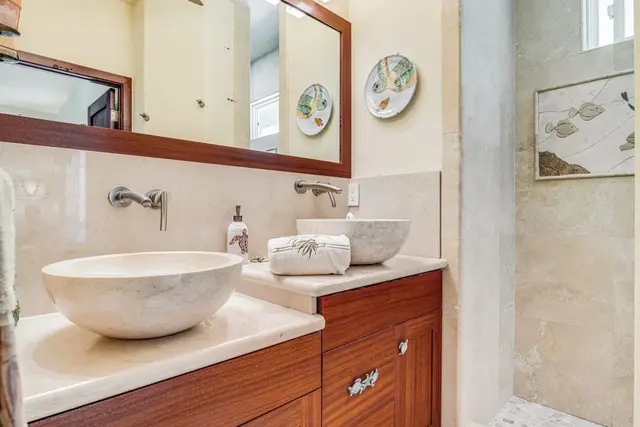 Listing Image for 2547 Mokuhau Rd Unit A 22 of 30