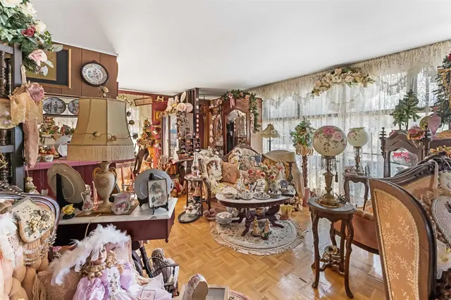 Listing Image for 17 Nanaina St 11 of 28