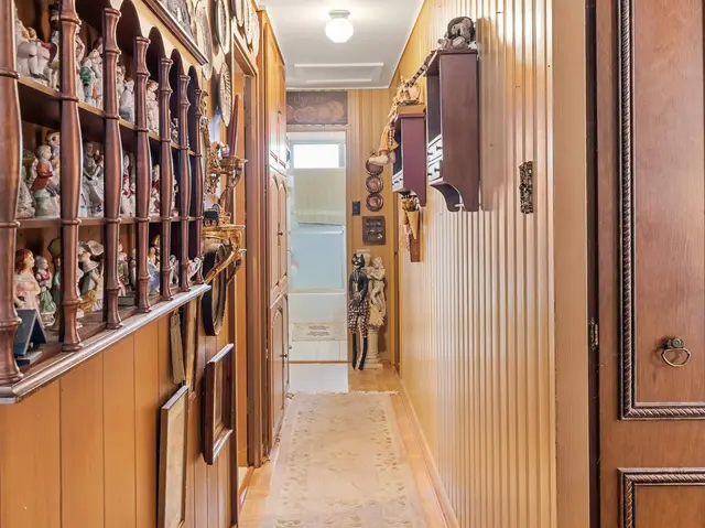 Listing Image for 17 Nanaina St 14 of 28