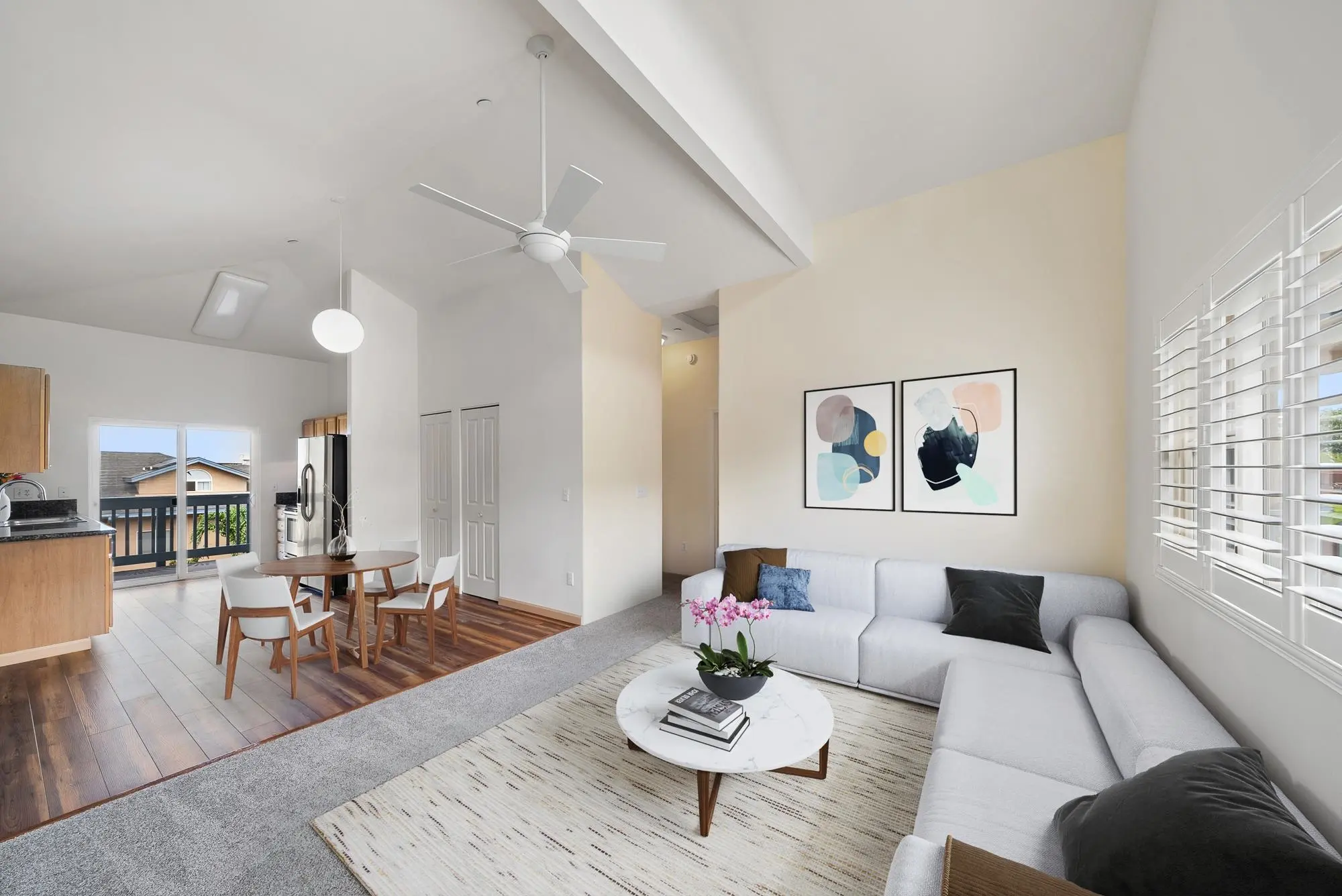 Photo of Listing #406623