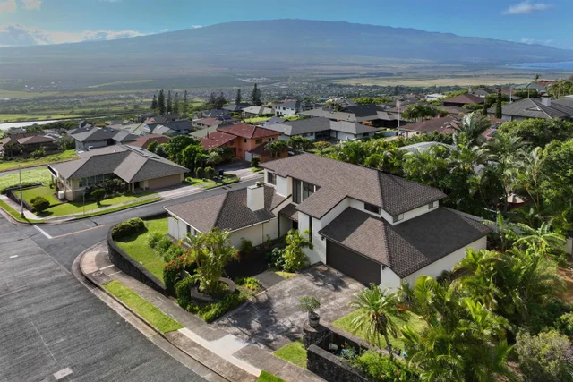 Listing Image for 495 Polulani Dr 1 of 36