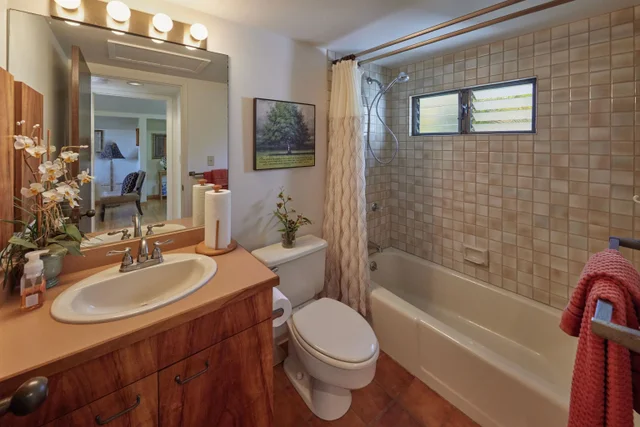 Listing Image for 495 Polulani Dr 13 of 36