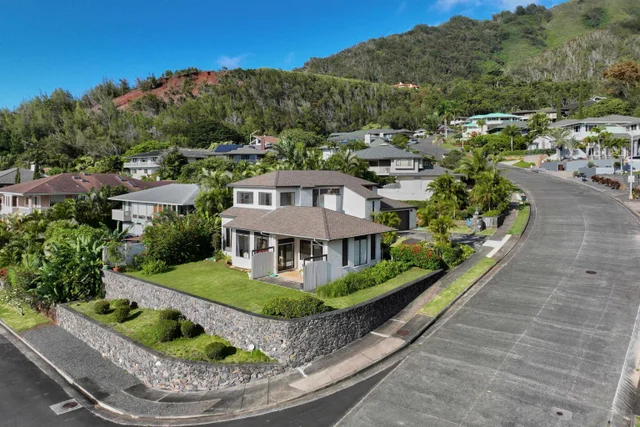 Listing Image for 495 Polulani Dr 2 of 36