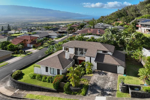 Listing Image for 495 Polulani Dr 25 of 36