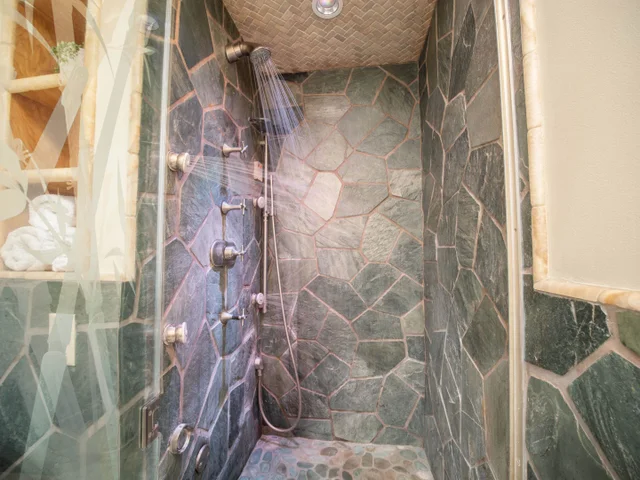 Listing Image for 2385 S Kihei Rd 507 23 of 47