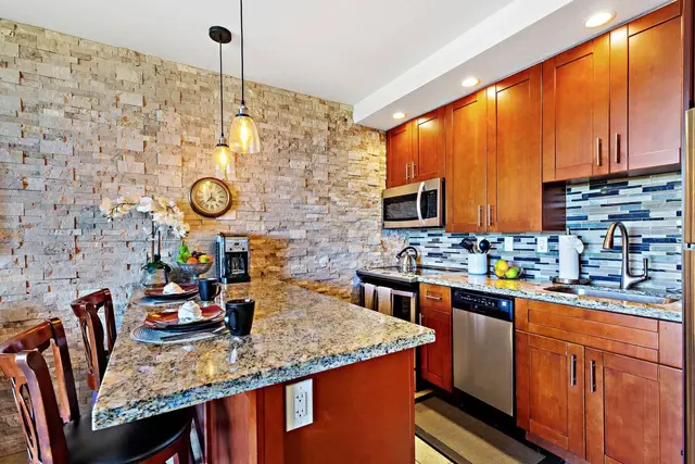 Listing Image for 3959 Lower Honoapiilani Rd 313 7 of 41