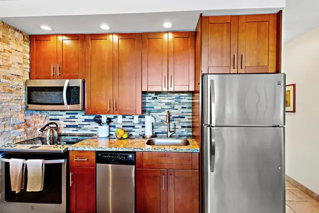Listing Image for 3959 Lower Honoapiilani Rd 313 8 of 41