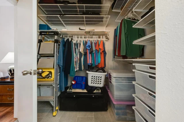 Listing Image for 160 Keonekai Rd 8-202 18 of 27