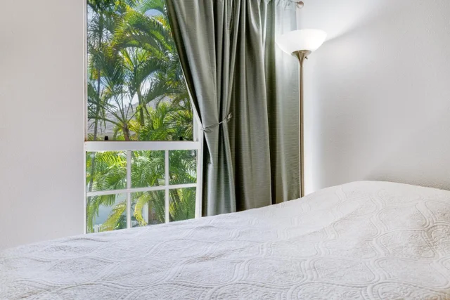 Listing Image for 160 Keonekai Rd 8-202 21 of 27