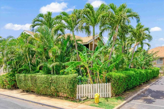 Listing Image for 140 Uwapo Rd 39-102 31 of 40