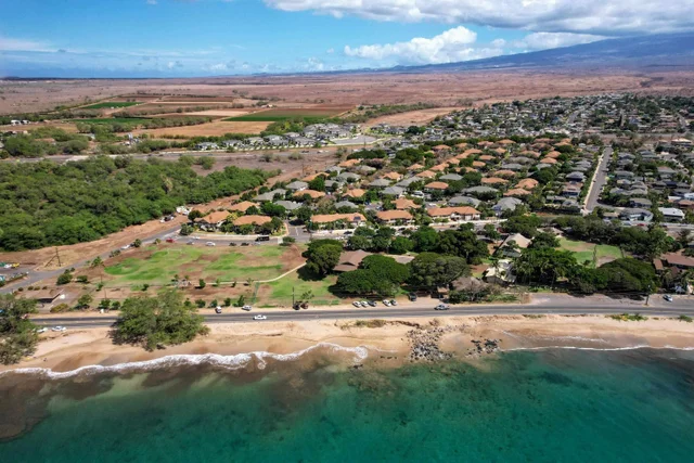 Listing Image for 140 Uwapo Rd 39-102 34 of 40