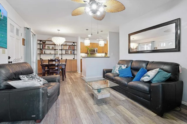 Listing Image for 140 Uwapo Rd 39-102 6 of 40