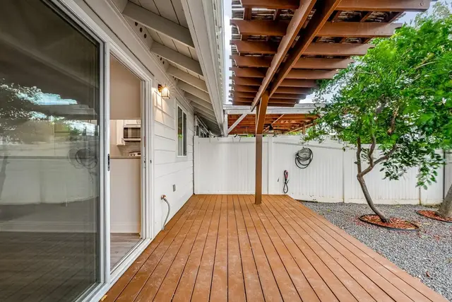 Listing Image for 676 Meakanu Ln 1305 22 of 50
