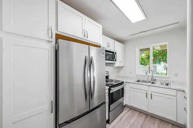 Listing Image for 676 Meakanu Ln 1305 7 of 50