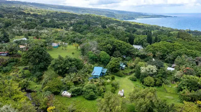 Listing Image for 760 Nahiku Rd 4 of 29