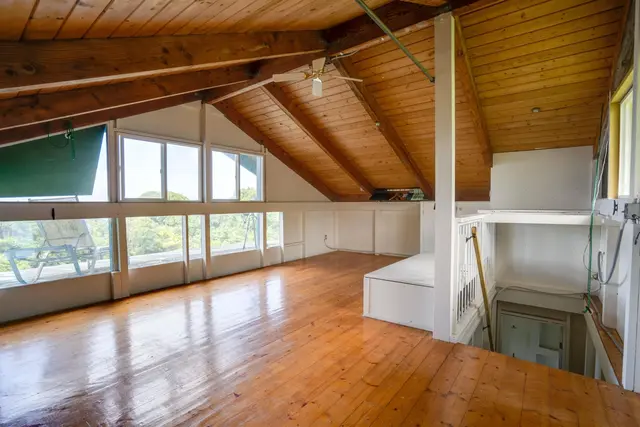 Listing Image for 760 Nahiku Rd 9 of 29