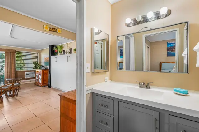 Listing Image for 3559 Lower Honoapiilani Rd 1f 27 of 32