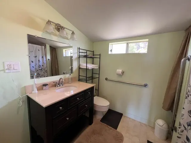 Listing Image for 2594 Puuomalei Rd 14 of 30