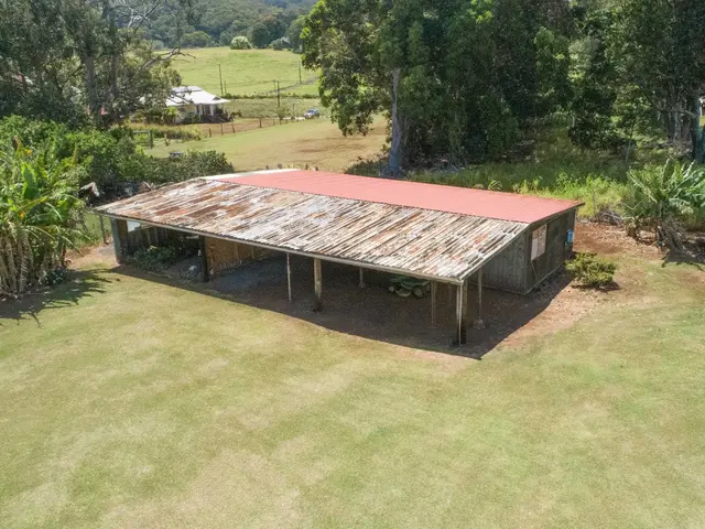 Listing Image for 2594 Puuomalei Rd 17 of 30