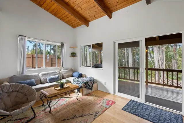 Listing Image for 10 Poko Way Unit B 15 of 37
