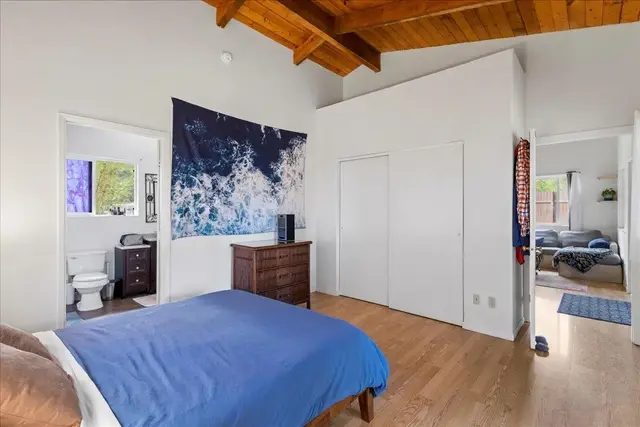 Listing Image for 10 Poko Way Unit B 19 of 37