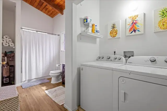 Listing Image for 10 Poko Way Unit B 21 of 37