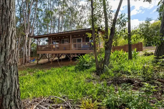 Listing Image for 10 Poko Way Unit B 23 of 37