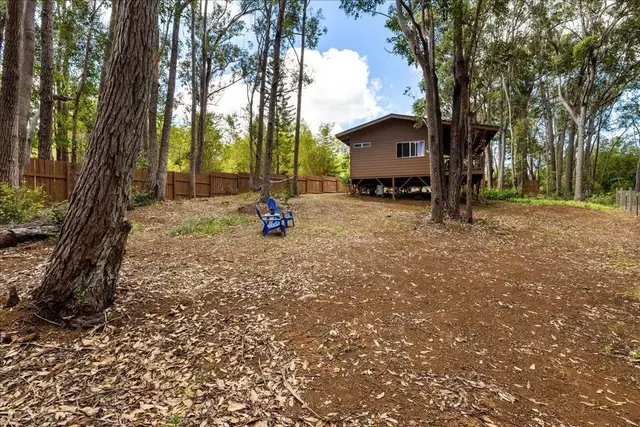 Listing Image for 10 Poko Way Unit B 24 of 37