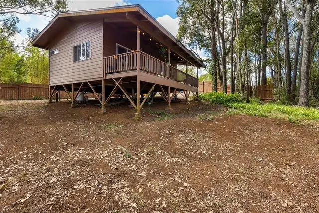 Listing Image for 10 Poko Way Unit B 25 of 37