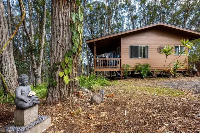 Listing Image for 10 Poko Way Unit B 29 of 37