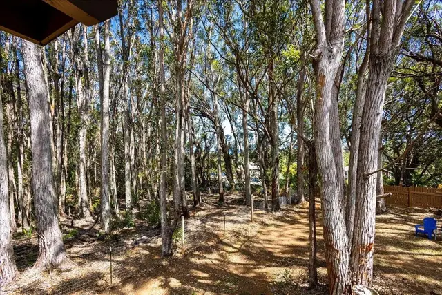 Listing Image for 10 Poko Way Unit B 33 of 37