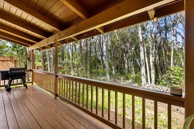 Listing Image for 10 Poko Way Unit B 8 of 37