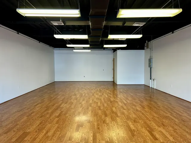 Listing Image for 320 Ohukai St Unit 404 4 of 10
