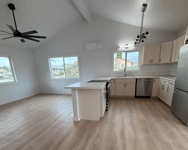 Listing Image for 530 Kaiwahine St 11 of 46