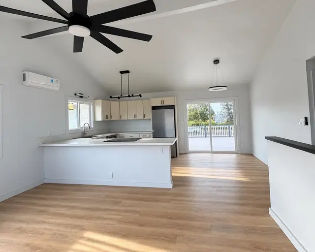 Listing Image for 530 Kaiwahine St 15 of 46