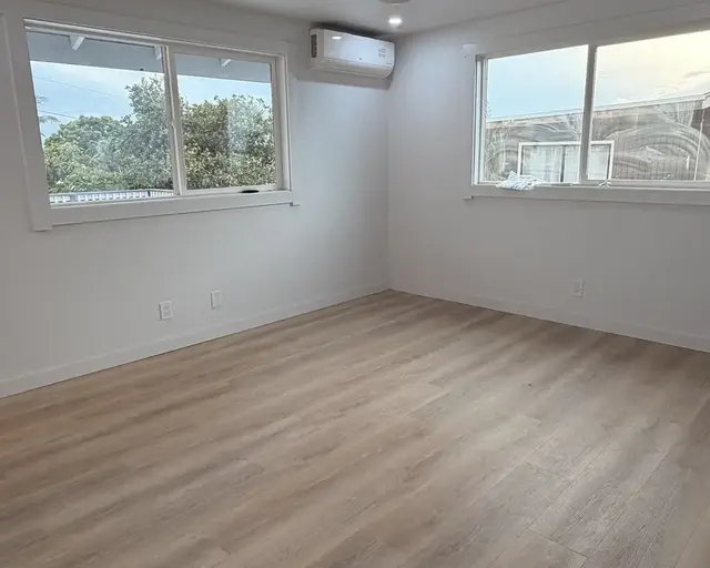 Listing Image for 530 Kaiwahine St 20 of 46