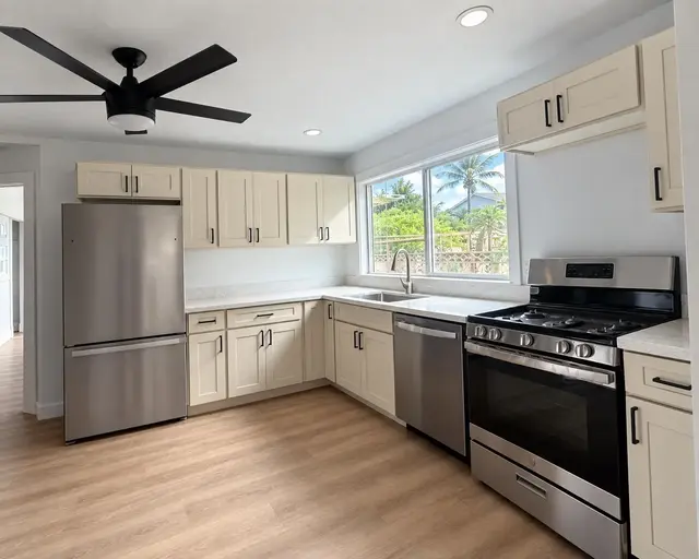 Listing Image for 530 Kaiwahine St 30 of 46