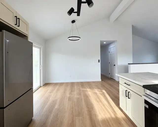 Listing Image for 530 Kaiwahine St 32 of 46