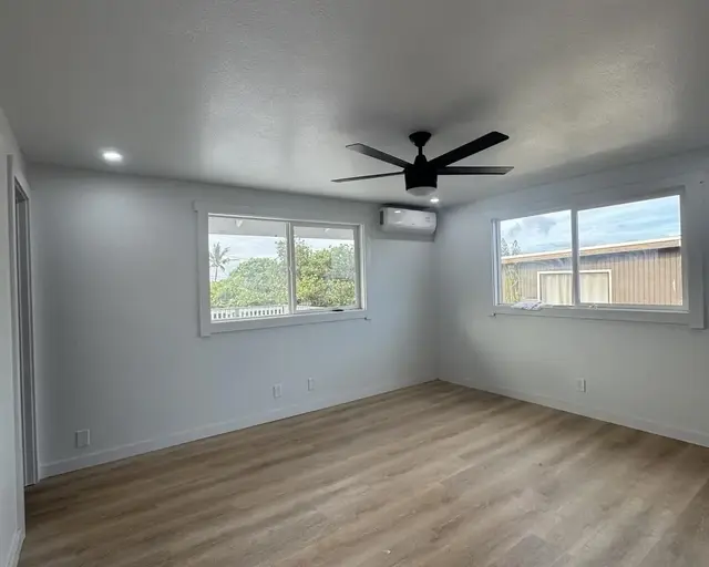 Listing Image for 530 Kaiwahine St 41 of 43
