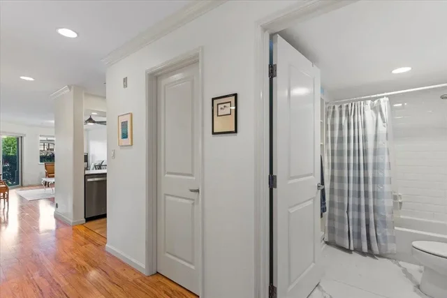 Listing Image for 44 Kanani Rd 2-102 26 of 42