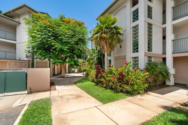 Listing Image for 44 Kanani Rd 2-102 33 of 42