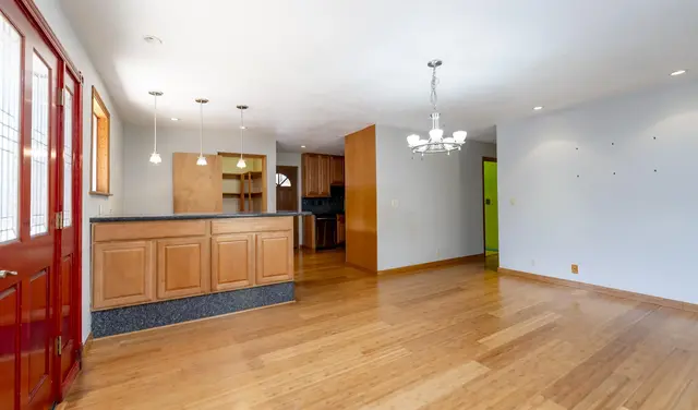 Listing Image for 313 Hale Kai St 11 of 21