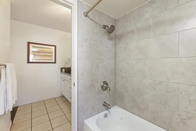 Listing Image for 940 S. Kihei Rd C201 23 of 49