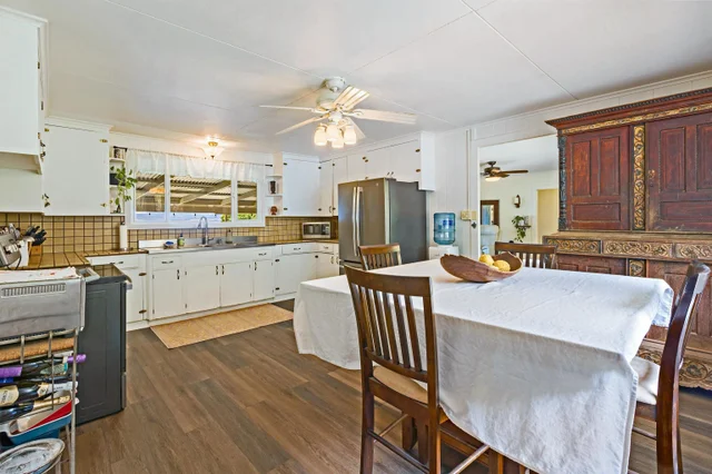 Listing Image for 219 Ekoa Pl 11 of 50