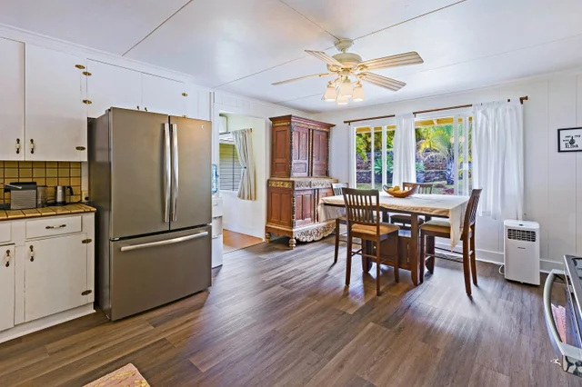 Listing Image for 219 Ekoa Pl 12 of 50