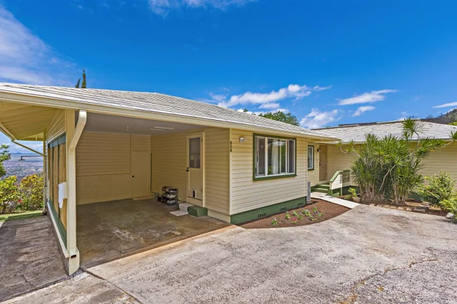 Listing Image for 219 Ekoa Pl 34 of 50