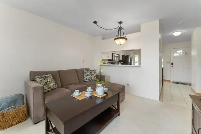 Listing Image for 21 Waiaka Ln 32-103 5 of 42